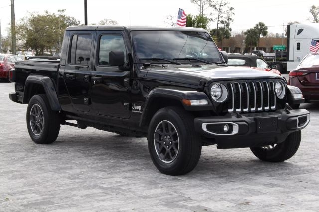 image vehicle 2023 JEEP GLADIATOR