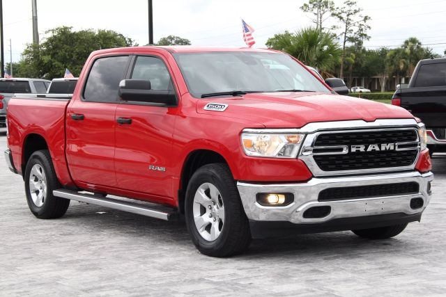 image vehicle 2023 RAM 1500 CREW CAB