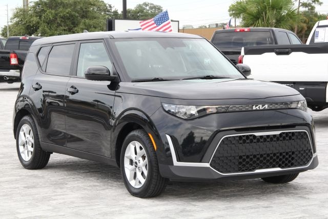 image vehicle 2024 KIA SOUL