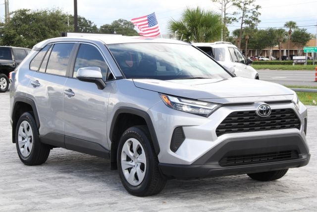 image vehicle 2024 TOYOTA RAV4