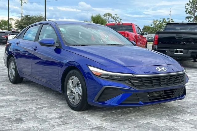 image vehicle 2024 HYUNDAI ELANTRA