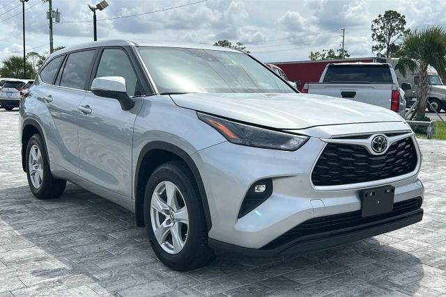 image vehicle 2024 TOYOTA HIGHLANDER