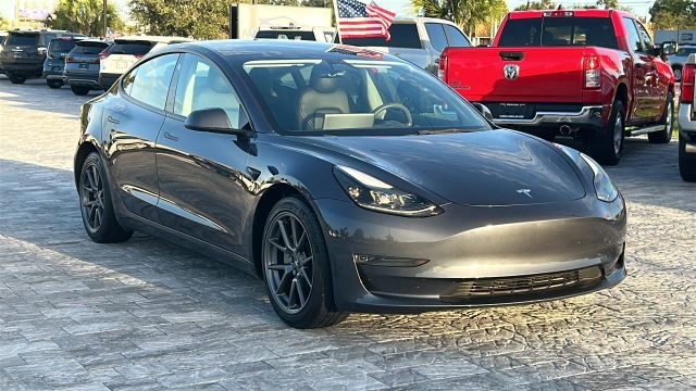 image vehicle 2023 TESLA MODEL 3