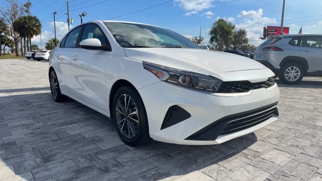 image vehicle 2024 KIA FORTE