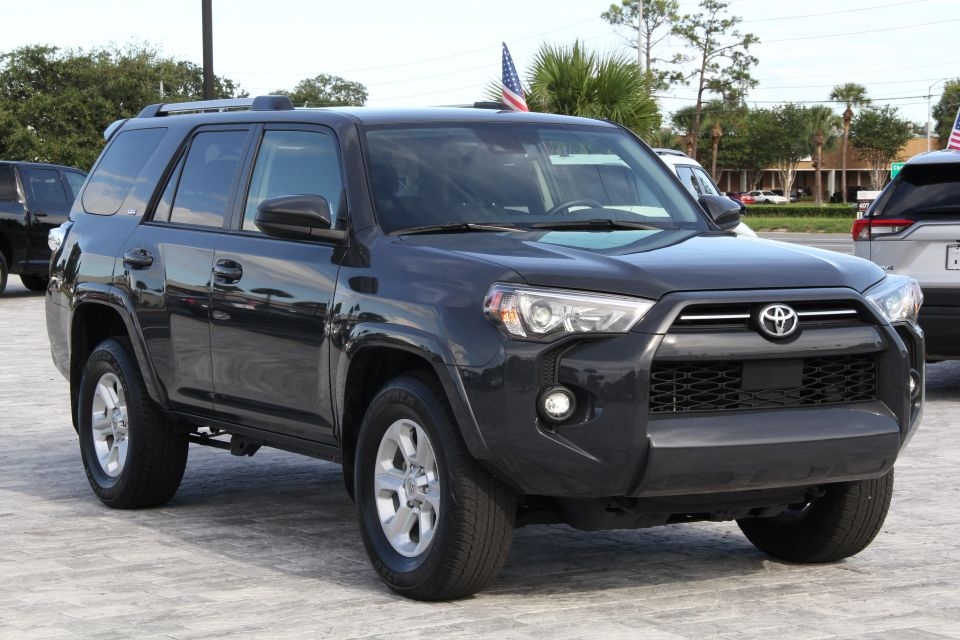 2024 Toyota 4Runner SR5's photo