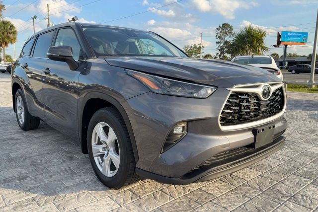 image vehicle 2024 TOYOTA HIGHLANDER